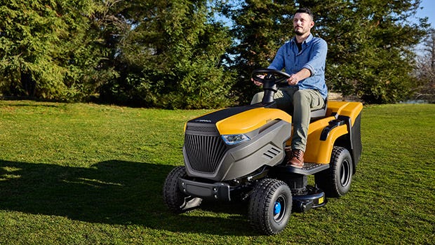 in het midden van niets gaan beslissen gemakkelijk te kwetsen Accu en benzine tuintractoren: rijdende tractor | STIGA