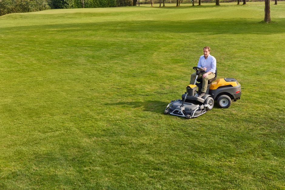 Petrol front mower Park 500 W STIGA
