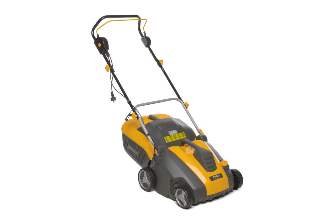 STIGA SV 415 E electric scarifier.