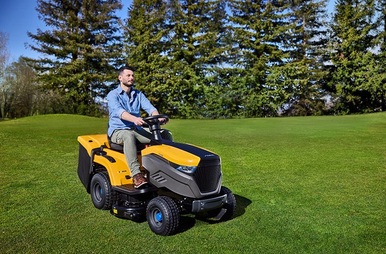 Tracteurs de pelouse, Tondeuses à gazon autoportées