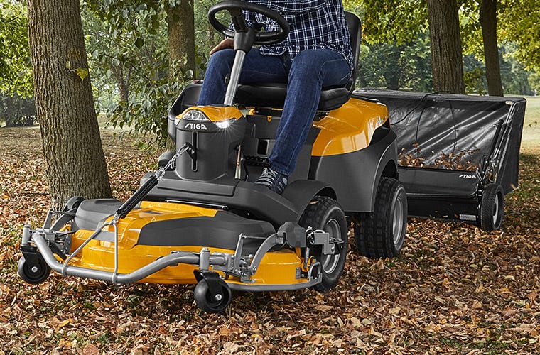 STIGA front mower with leaf collector accessory for dead leaves