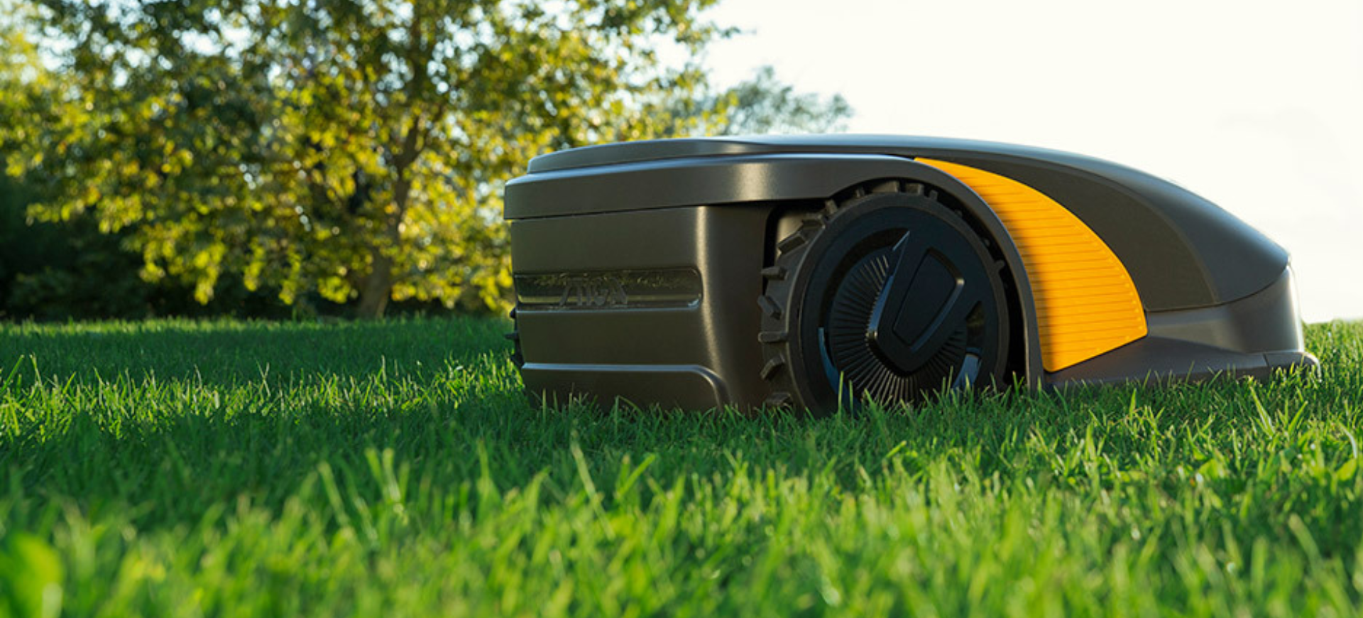 STIGA ROBOT MOWER